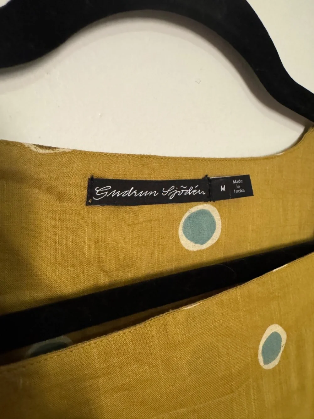 Gudrun Sjoden dress in olive green fun print - Picture 5 of 8